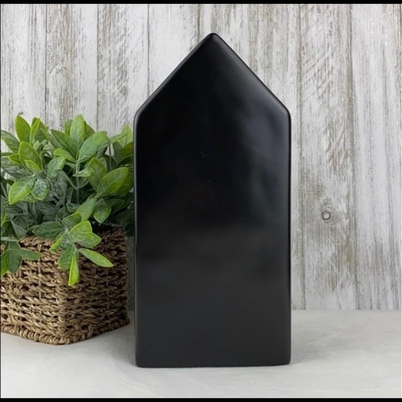 NEW IN BOX Rae Dunn black WELCOME vase - Picture 6 of 8